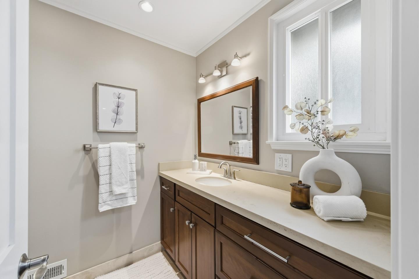 Detail Gallery Image 24 of 44 For 430 Rolling Hills Ave, San Mateo,  CA 94403 - 4 Beds | 3 Baths