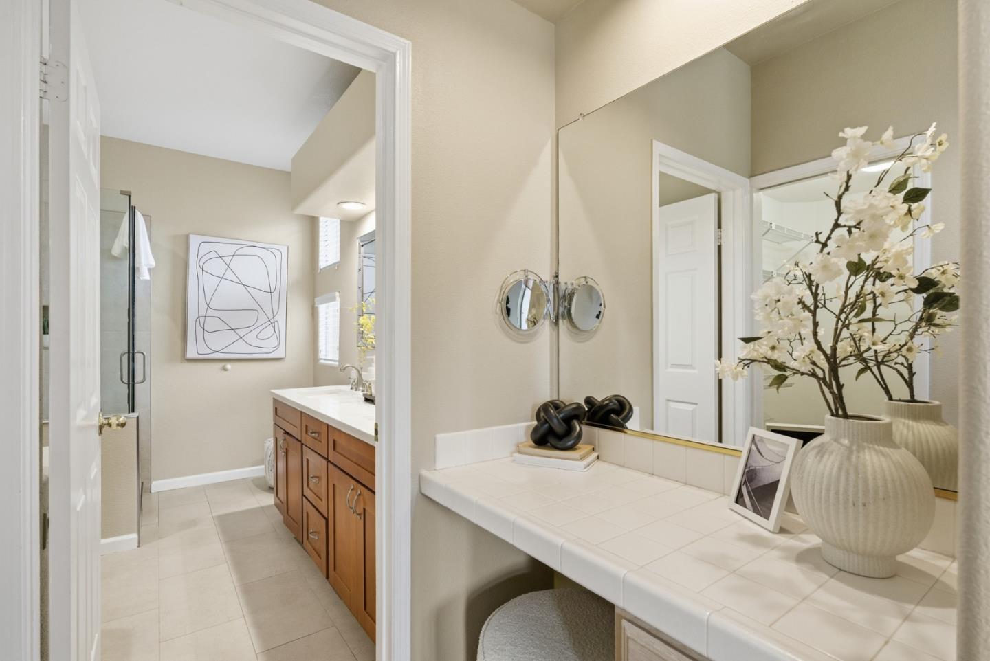 Detail Gallery Image 23 of 48 For 852 Lakeshore Dr, Redwood City,  CA 94065 - 2 Beds | 2 Baths