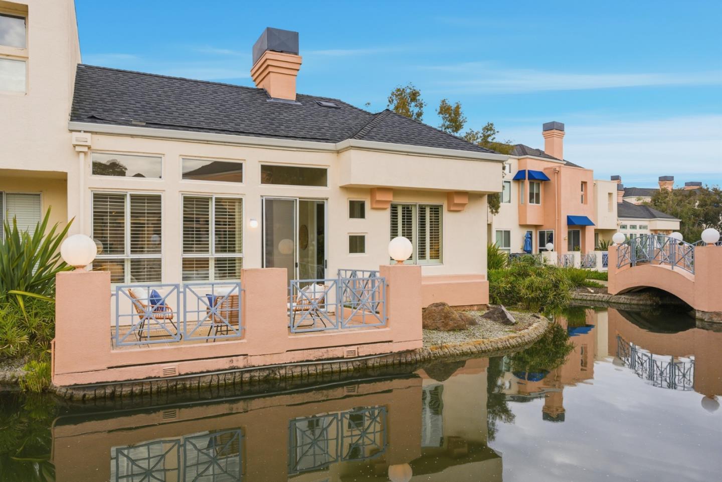 Detail Gallery Image 32 of 48 For 852 Lakeshore Dr, Redwood City,  CA 94065 - 2 Beds | 2 Baths