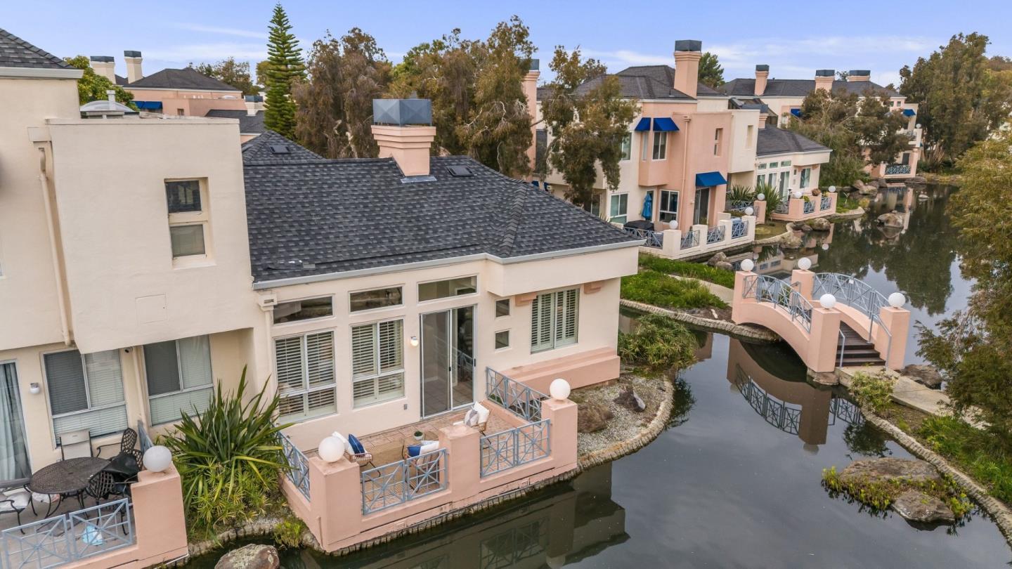 Detail Gallery Image 37 of 48 For 852 Lakeshore Dr, Redwood City,  CA 94065 - 2 Beds | 2 Baths