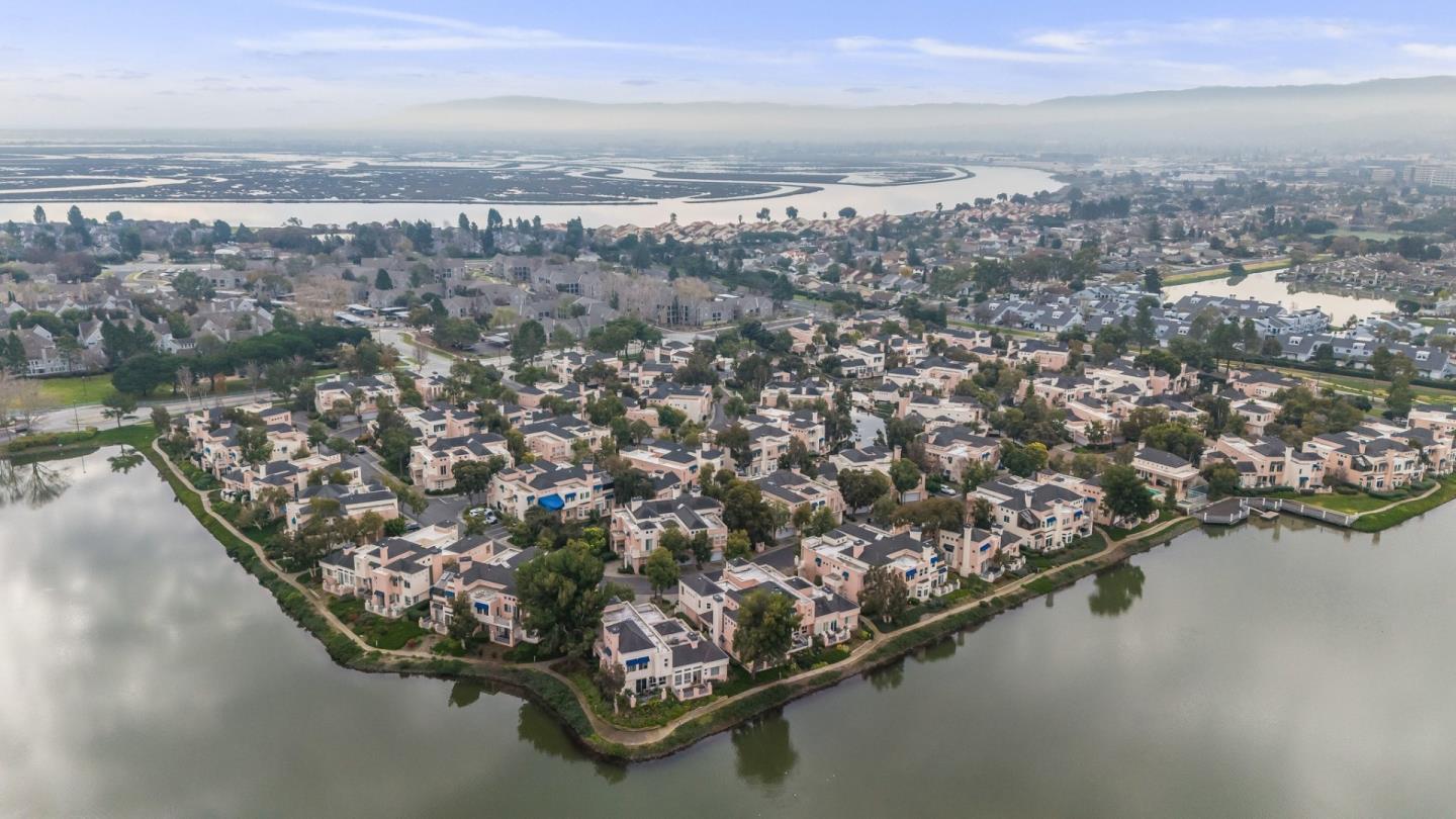 Detail Gallery Image 48 of 48 For 852 Lakeshore Dr, Redwood City,  CA 94065 - 2 Beds | 2 Baths