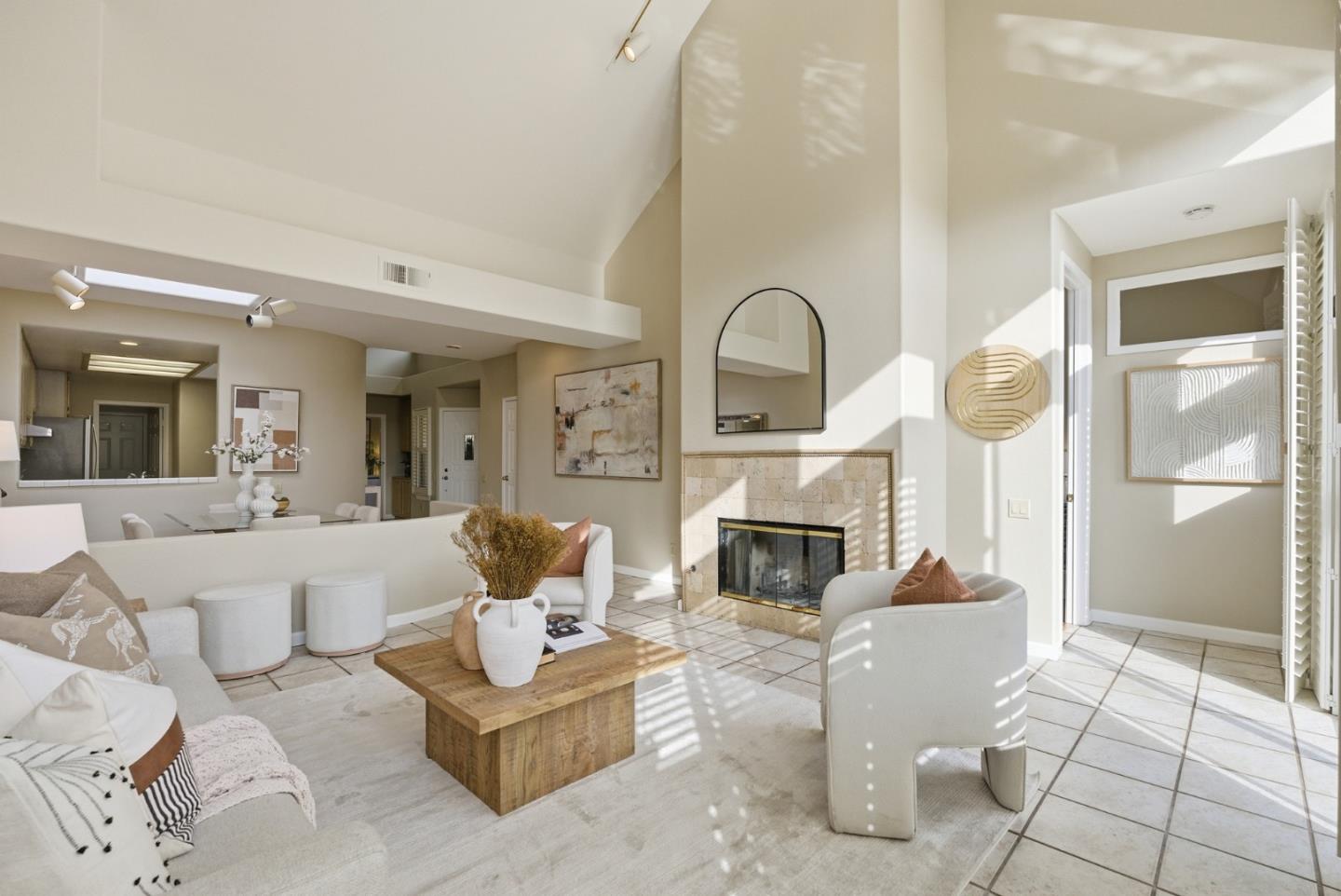 Detail Gallery Image 9 of 48 For 852 Lakeshore Dr, Redwood City,  CA 94065 - 2 Beds | 2 Baths