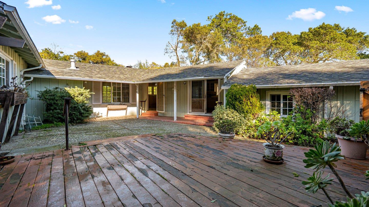 Detail Gallery Image 5 of 10 For 1216 Marlborough Rd, Hillsborough,  CA 94010 - 3 Beds | 2 Baths