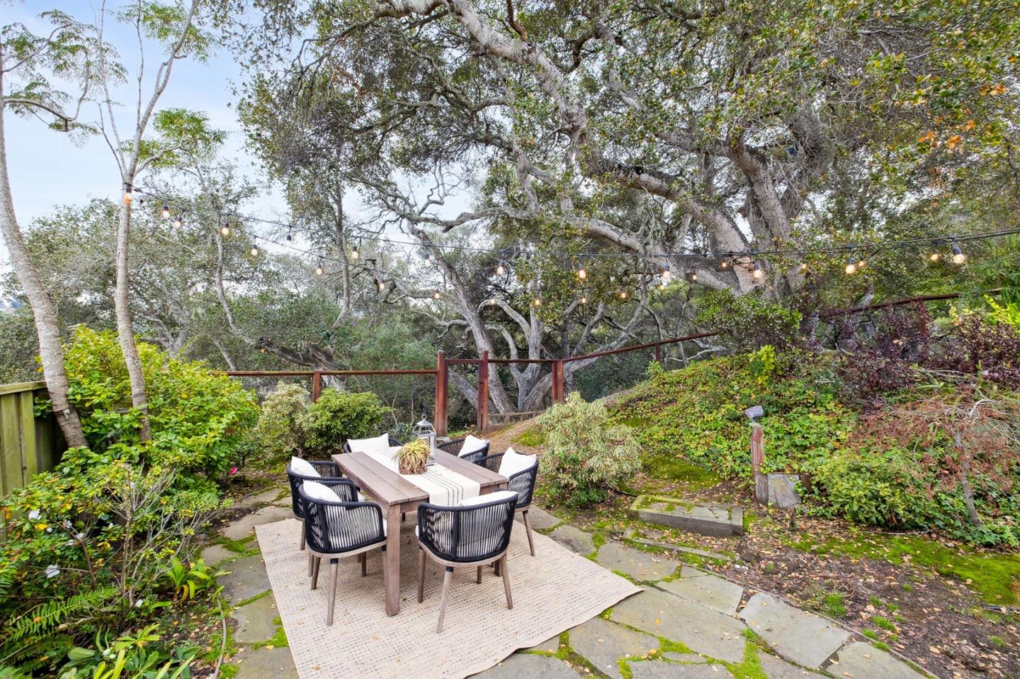 Detail Gallery Image 27 of 41 For 1637 Toyon Ct, San Mateo,  CA 94403 - 2 Beds | 2 Baths