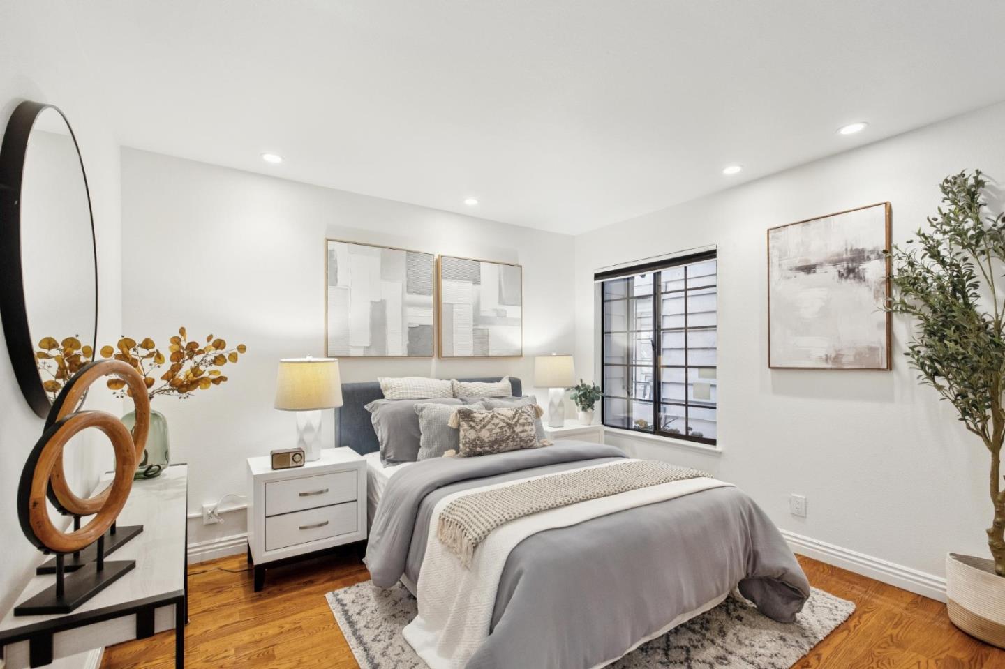 Detail Gallery Image 35 of 41 For 1637 Toyon Ct, San Mateo,  CA 94403 - 2 Beds | 2 Baths