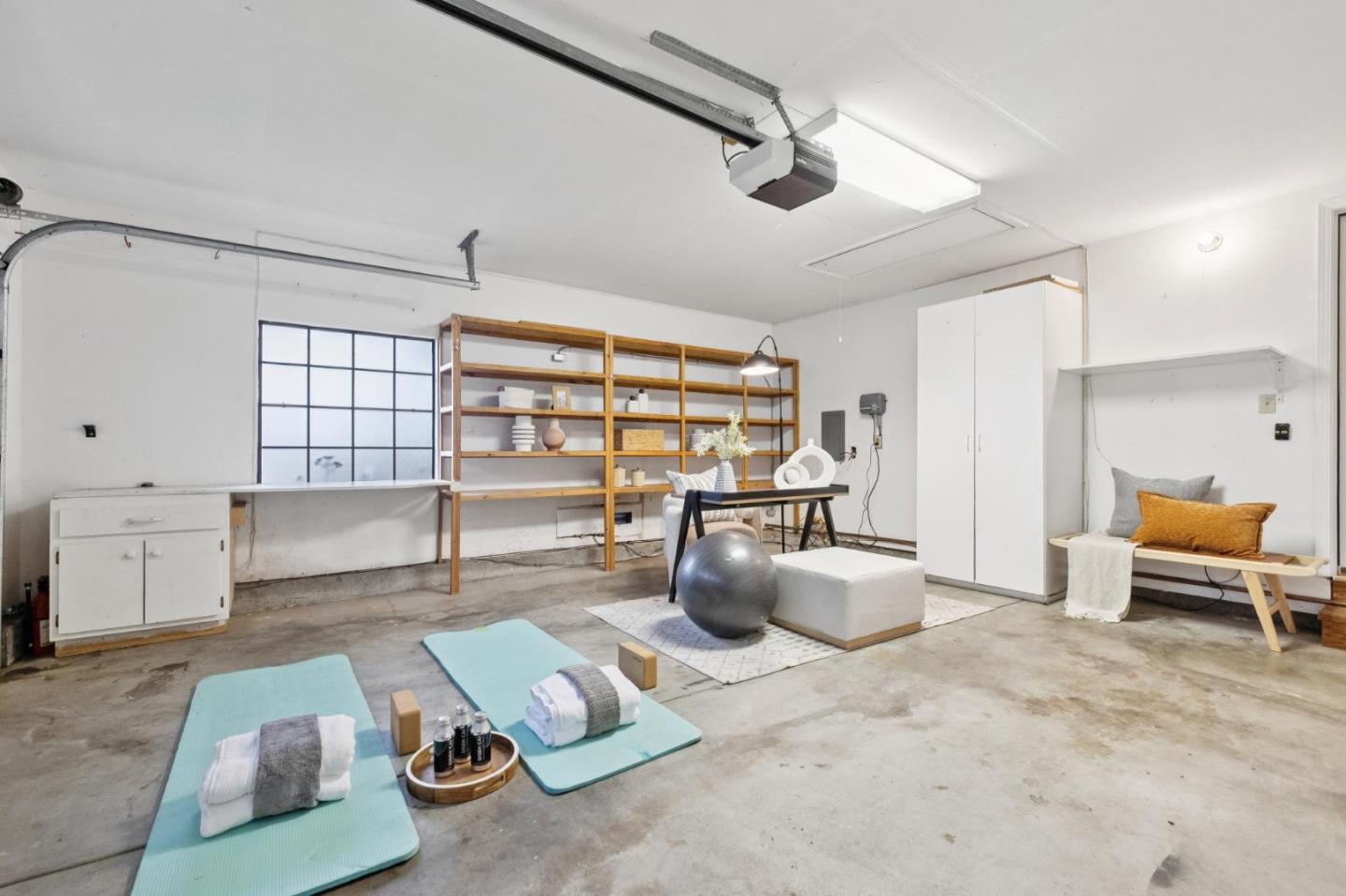 Detail Gallery Image 39 of 41 For 1637 Toyon Ct, San Mateo,  CA 94403 - 2 Beds | 2 Baths