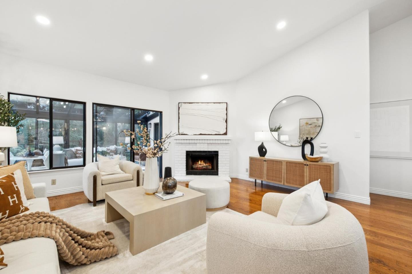 Detail Gallery Image 8 of 41 For 1637 Toyon Ct, San Mateo,  CA 94403 - 2 Beds | 2 Baths