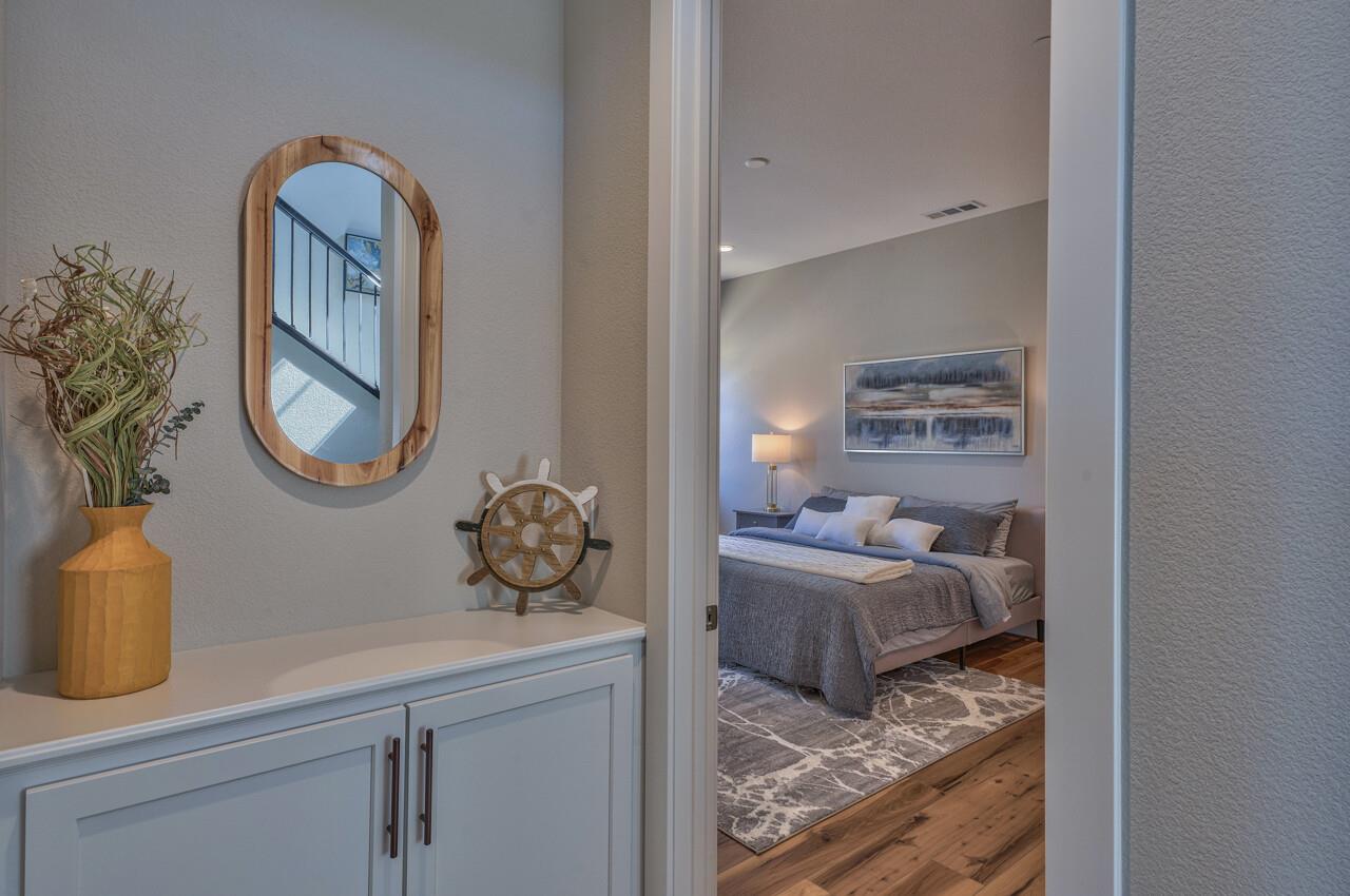 Detail Gallery Image 12 of 34 For 1763 Fairway Dr, Seaside,  CA 93955 - 4 Beds | 4/1 Baths