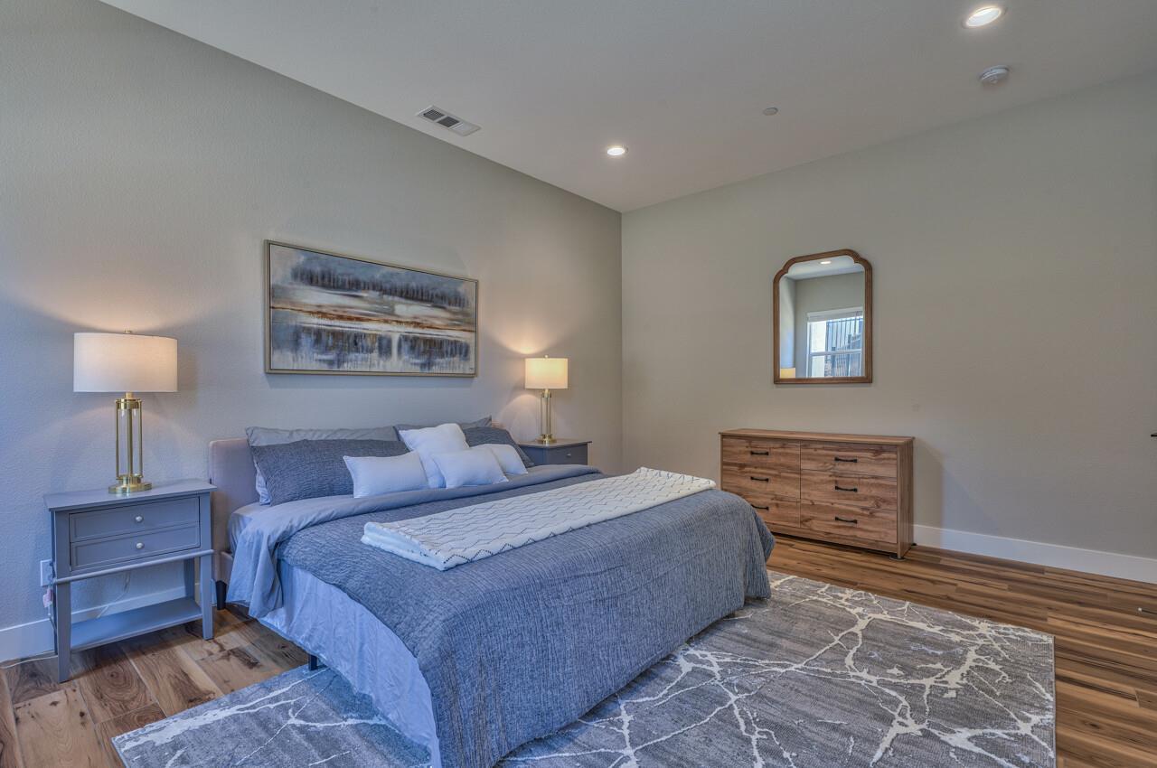 Detail Gallery Image 13 of 34 For 1763 Fairway Dr, Seaside,  CA 93955 - 4 Beds | 4/1 Baths