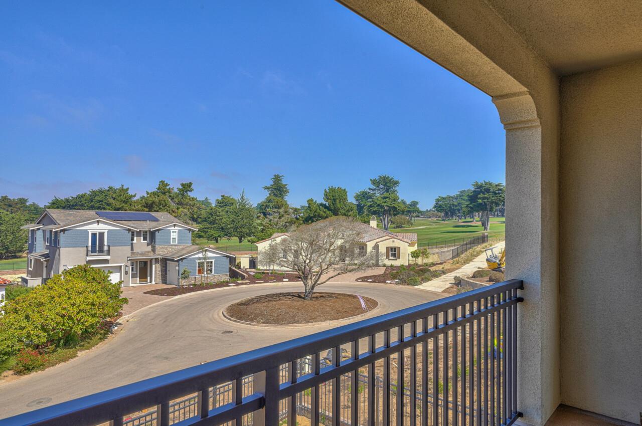 Detail Gallery Image 18 of 34 For 1763 Fairway Dr, Seaside,  CA 93955 - 4 Beds | 4/1 Baths