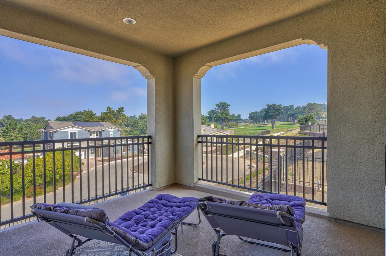Detail Gallery Image 19 of 34 For 1763 Fairway Dr, Seaside,  CA 93955 - 4 Beds | 4/1 Baths
