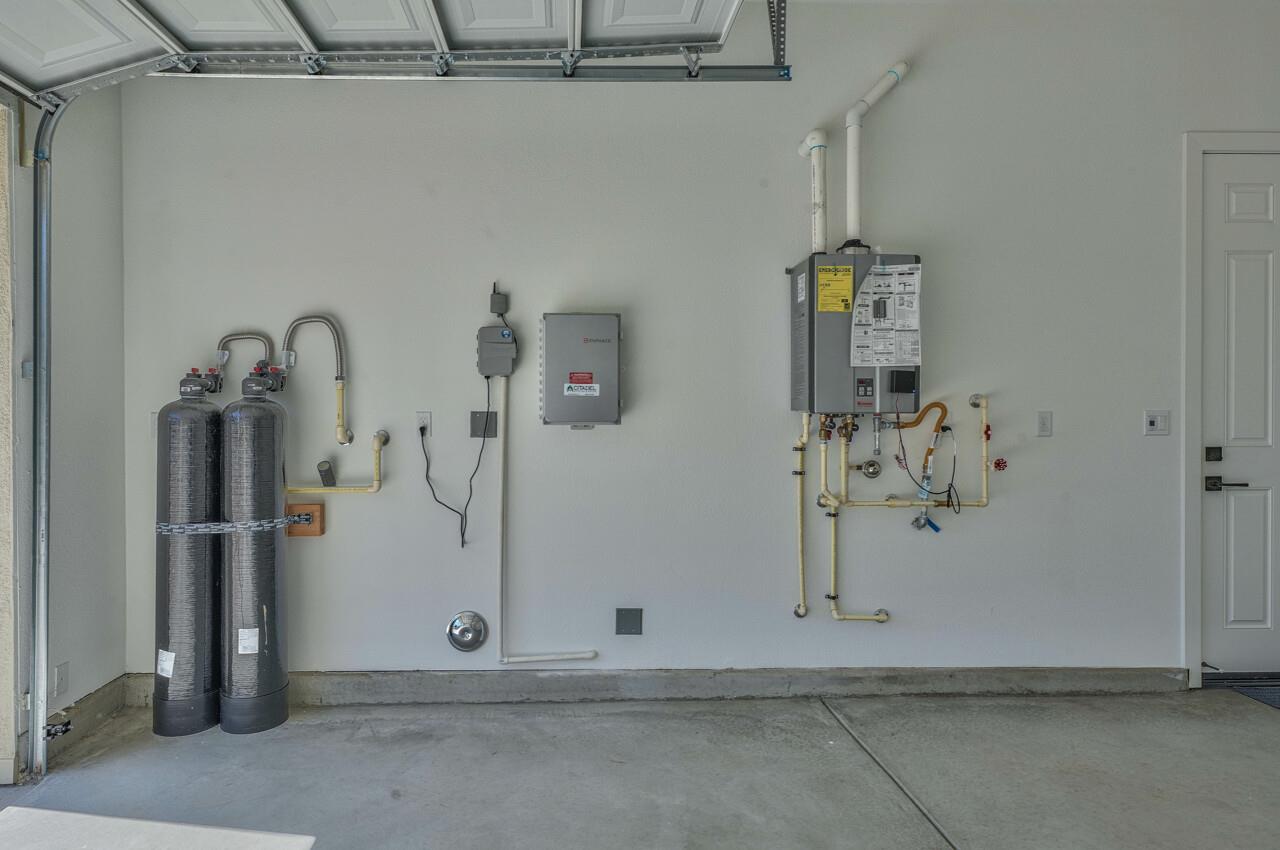 Detail Gallery Image 31 of 34 For 1763 Fairway Dr, Seaside,  CA 93955 - 4 Beds | 4/1 Baths