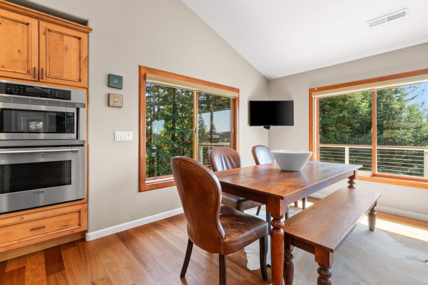 Detail Gallery Image 17 of 67 For 24101 Mountain Charlie Road, Los Gatos,  CA 95033 - 4 Beds | 3/2 Baths