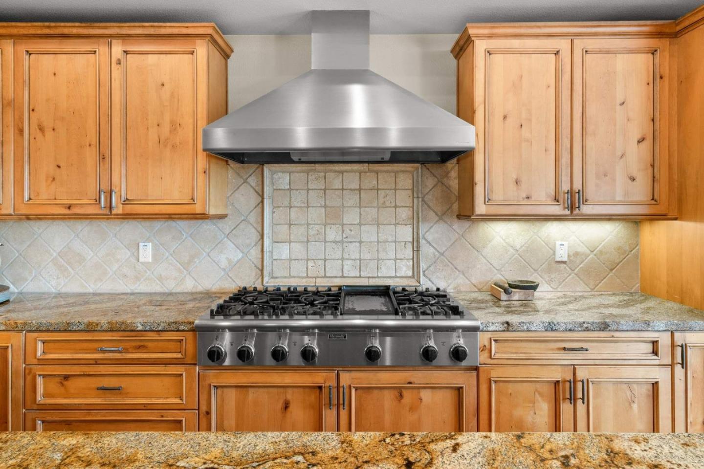 Detail Gallery Image 22 of 67 For 24101 Mountain Charlie Road, Los Gatos,  CA 95033 - 4 Beds | 3/2 Baths