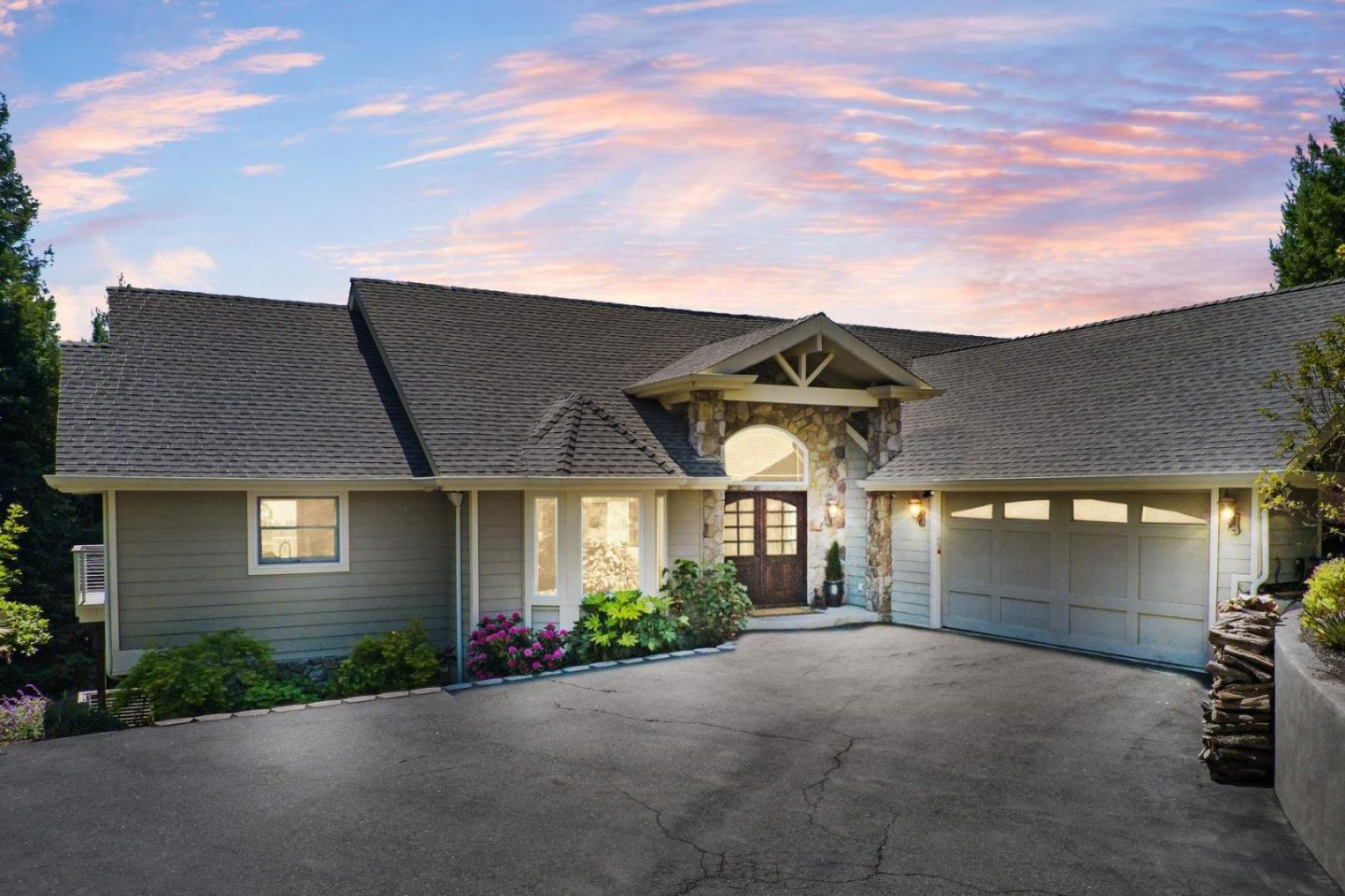 Detail Gallery Image 3 of 67 For 24101 Mountain Charlie Road, Los Gatos,  CA 95033 - 4 Beds | 3/2 Baths