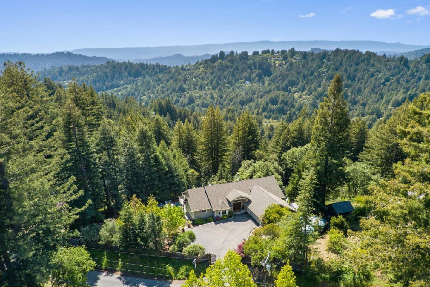 Detail Gallery Image 6 of 67 For 24101 Mountain Charlie Road, Los Gatos,  CA 95033 - 4 Beds | 3/2 Baths