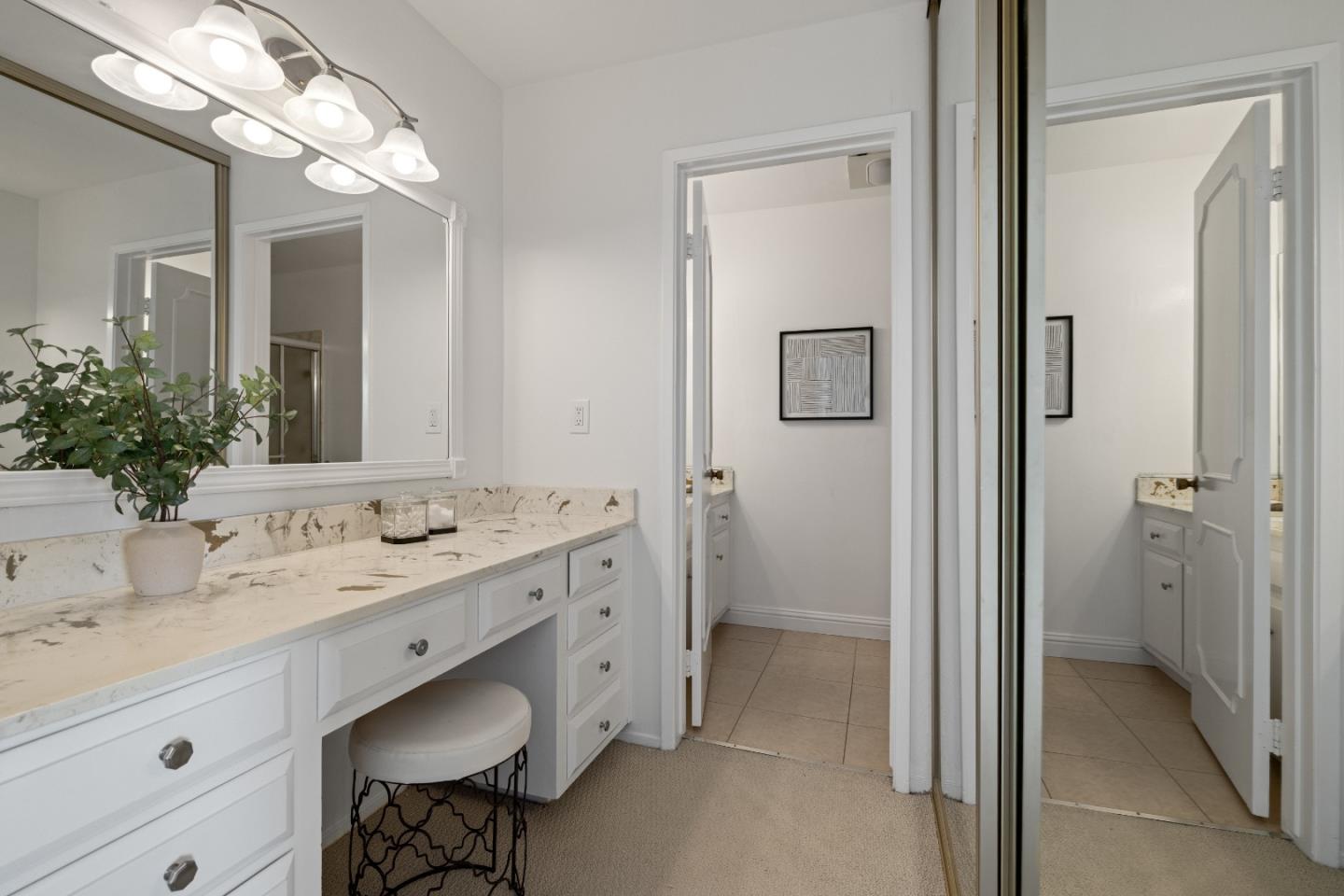 Detail Gallery Image 15 of 22 For 1945 Mount Vernon Ct #16,  Mountain View,  CA 94040 - 2 Beds | 2 Baths
