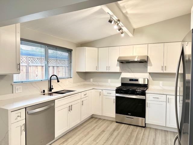 Detail Gallery Image 4 of 41 For 1864 Loyola Dr, San Jose,  CA 95122 - 3 Beds | 1 Baths