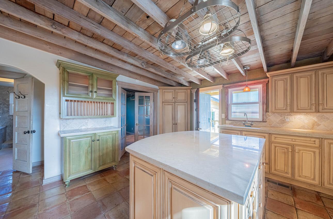 Detail Gallery Image 14 of 48 For 1800 Luxton St, Seaside,  CA 93955 - 3 Beds | 2 Baths