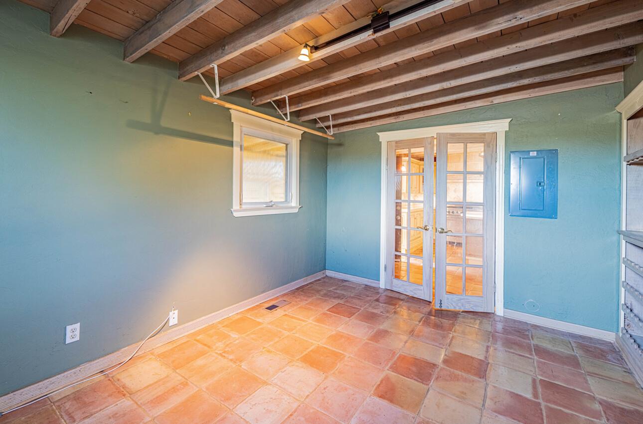 Detail Gallery Image 17 of 48 For 1800 Luxton St, Seaside,  CA 93955 - 3 Beds | 2 Baths