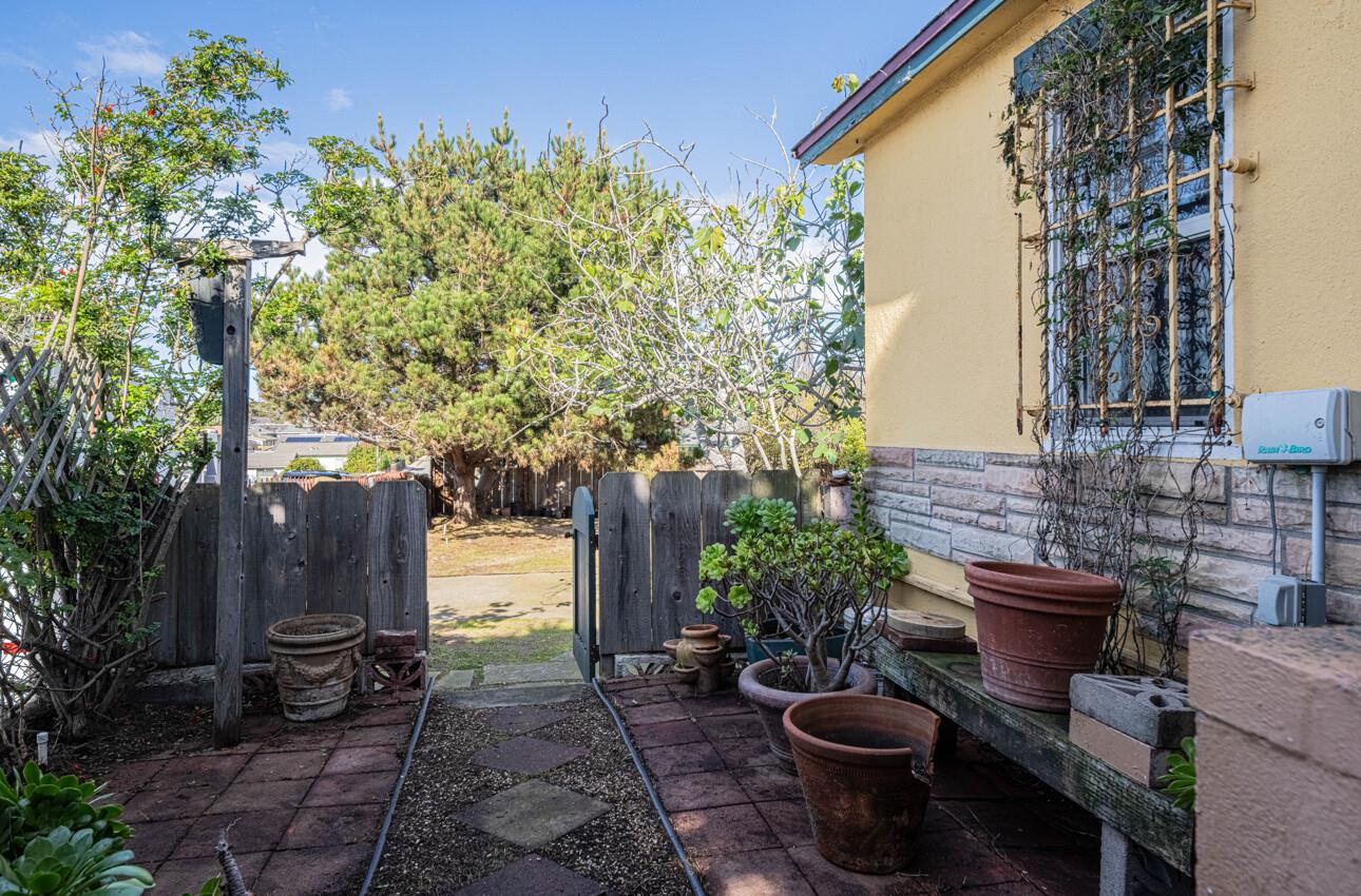 Detail Gallery Image 26 of 48 For 1800 Luxton St, Seaside,  CA 93955 - 3 Beds | 2 Baths