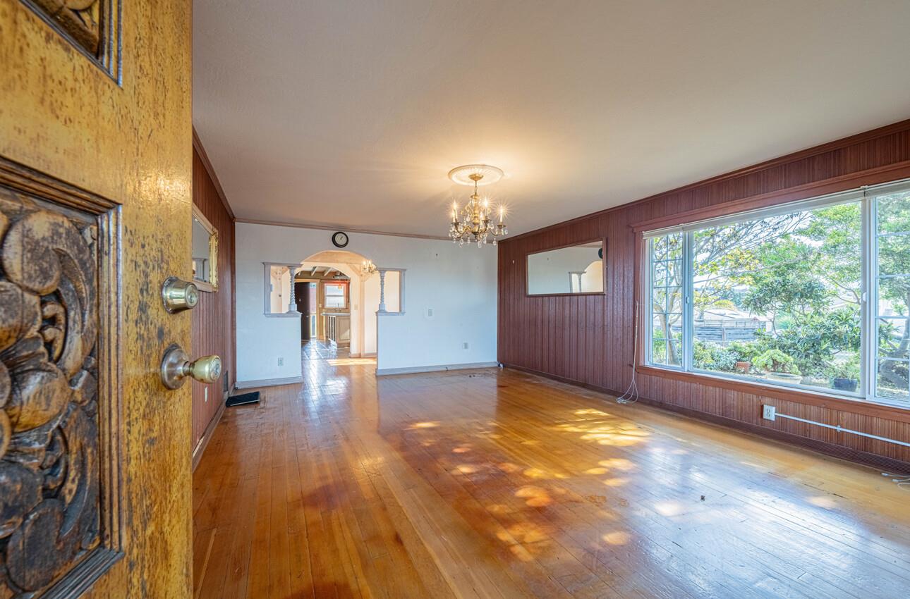 Detail Gallery Image 6 of 48 For 1800 Luxton St, Seaside,  CA 93955 - 3 Beds | 2 Baths