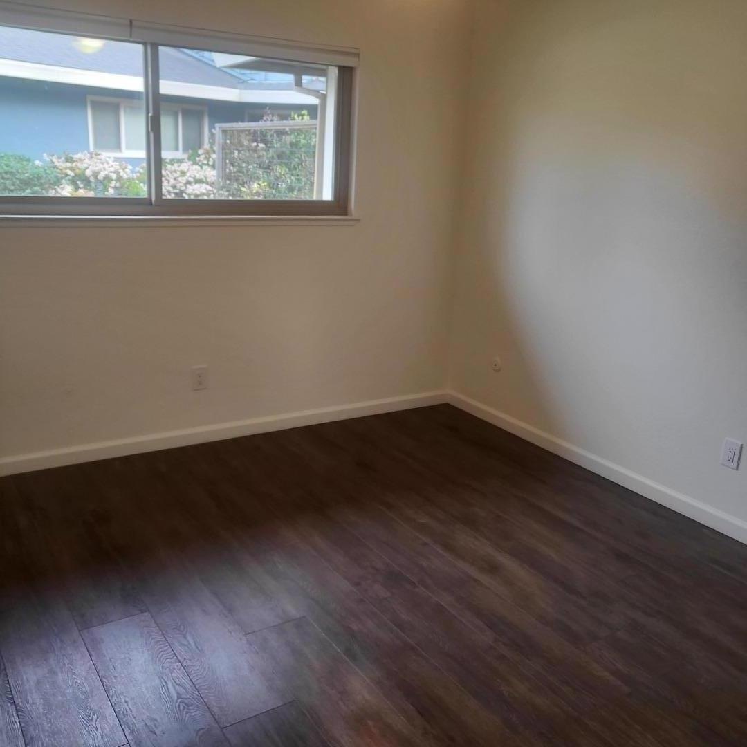 Detail Gallery Image 6 of 8 For 1420 Ruby Ct #1,  Capitola,  CA 95010 - 2 Beds | 1 Baths