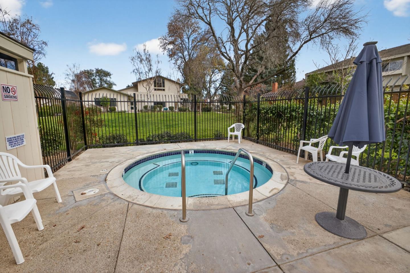 Detail Gallery Image 34 of 42 For 20022 Northcrest Sq, Cupertino,  CA 95014 - 2 Beds | 2 Baths