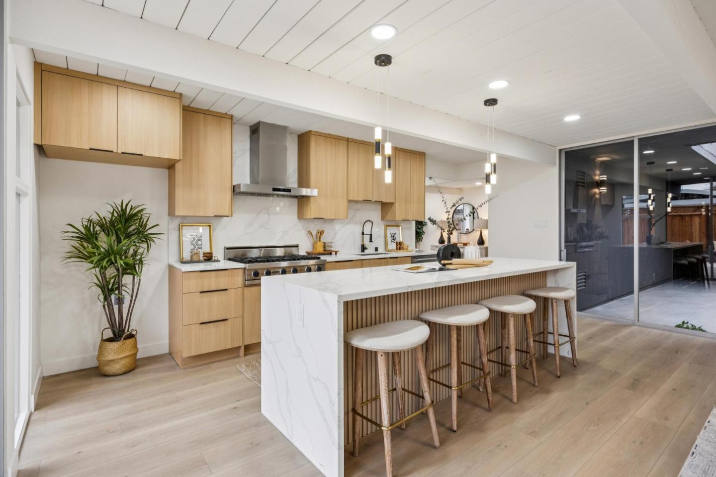 Detail Gallery Image 11 of 35 For 1617 Fairwood Ave, San Jose,  CA 95125 - 4 Beds | 2 Baths