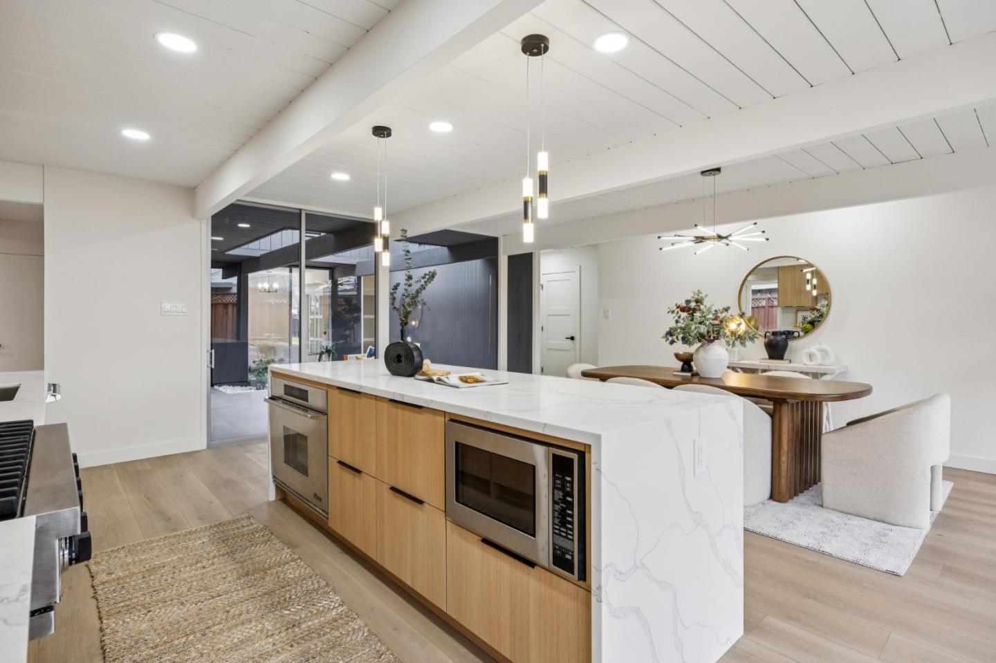 Detail Gallery Image 13 of 35 For 1617 Fairwood Ave, San Jose,  CA 95125 - 4 Beds | 2 Baths