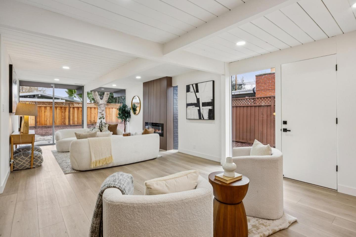 Detail Gallery Image 15 of 35 For 1617 Fairwood Ave, San Jose,  CA 95125 - 4 Beds | 2 Baths