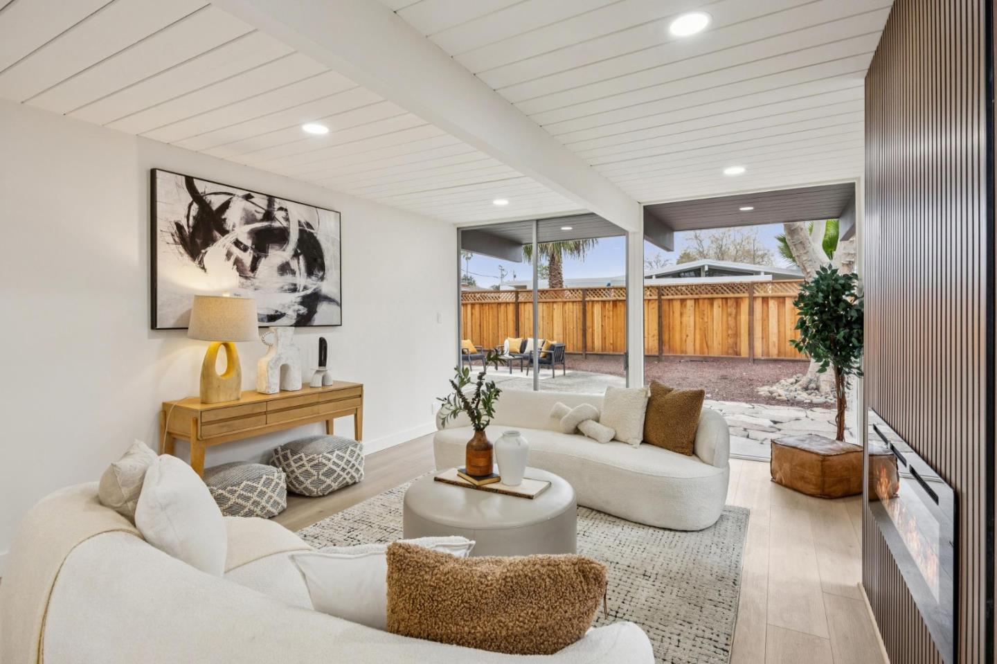 Detail Gallery Image 16 of 35 For 1617 Fairwood Ave, San Jose,  CA 95125 - 4 Beds | 2 Baths