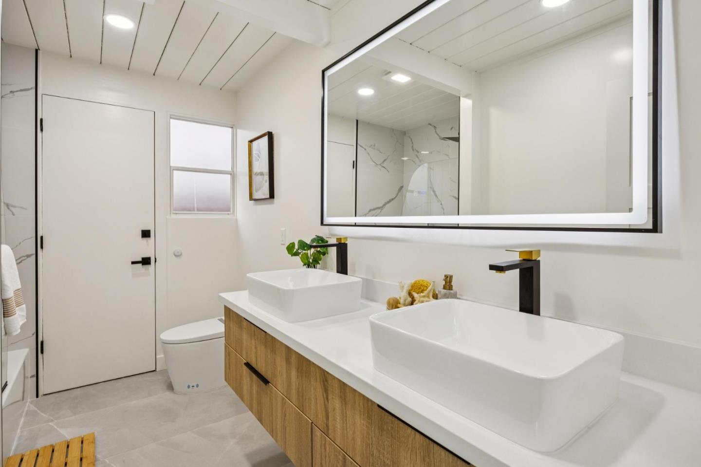 Detail Gallery Image 29 of 35 For 1617 Fairwood Ave, San Jose,  CA 95125 - 4 Beds | 2 Baths