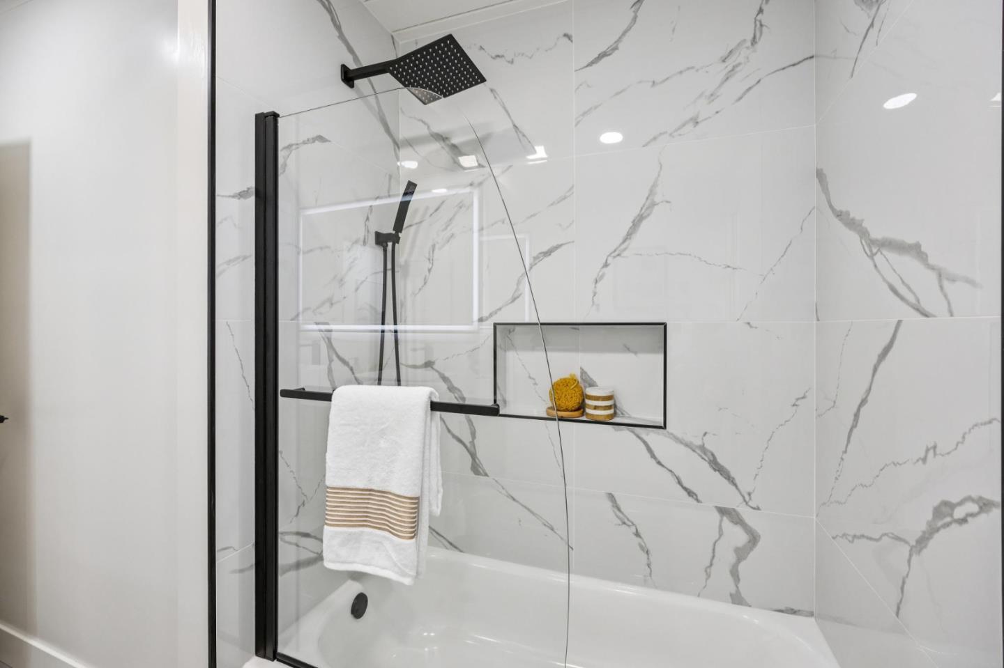 Detail Gallery Image 31 of 35 For 1617 Fairwood Ave, San Jose,  CA 95125 - 4 Beds | 2 Baths