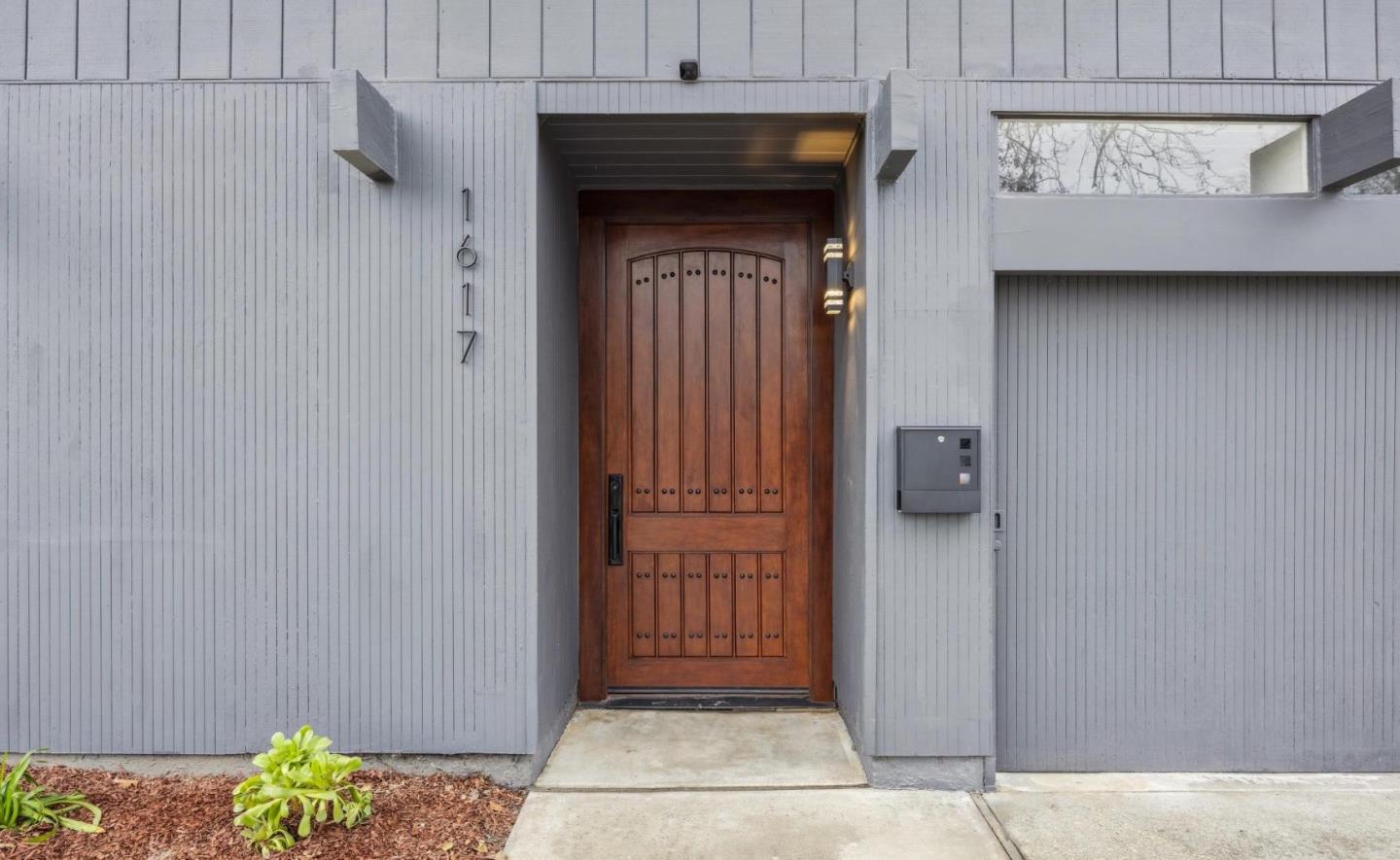 Detail Gallery Image 4 of 35 For 1617 Fairwood Ave, San Jose,  CA 95125 - 4 Beds | 2 Baths