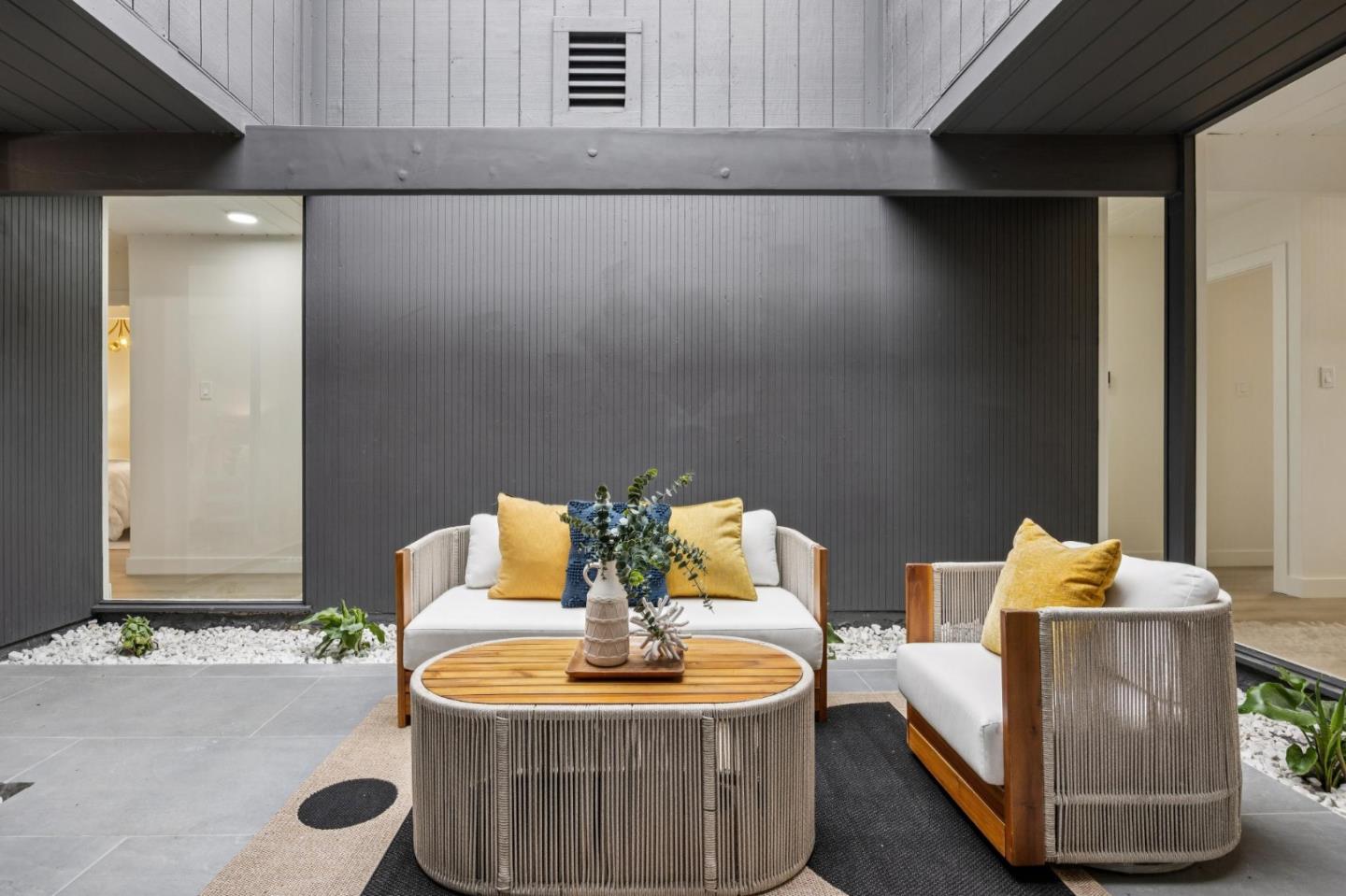 Detail Gallery Image 7 of 35 For 1617 Fairwood Ave, San Jose,  CA 95125 - 4 Beds | 2 Baths