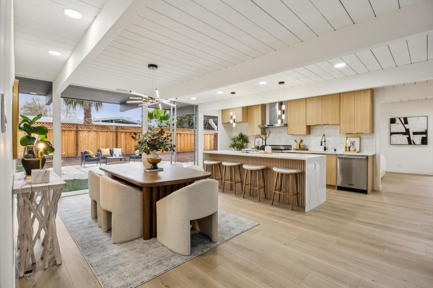 Detail Gallery Image 8 of 35 For 1617 Fairwood Ave, San Jose,  CA 95125 - 4 Beds | 2 Baths