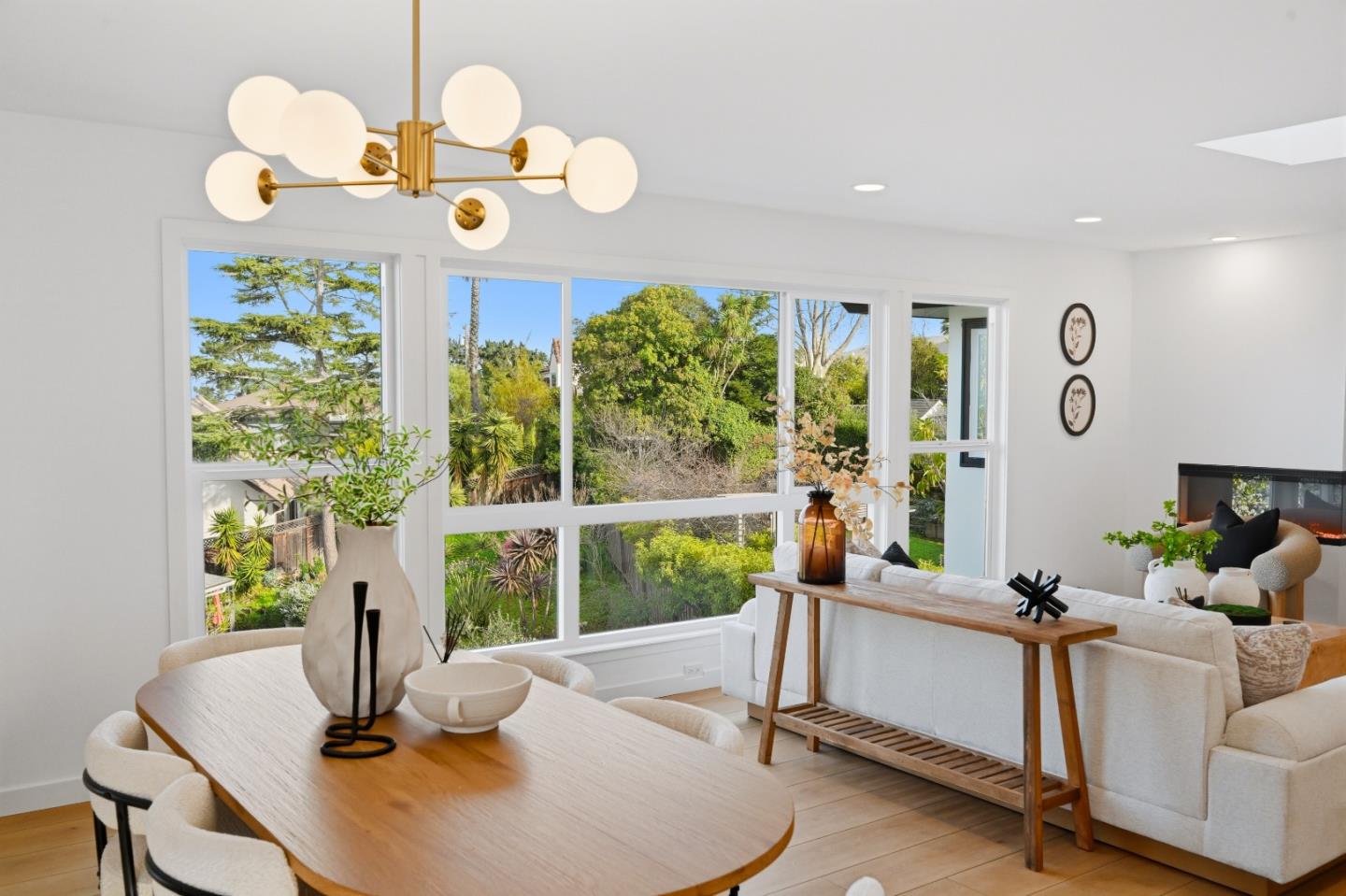 Detail Gallery Image 10 of 162 For 1609 Molitor Rd, Belmont,  CA 94002 - 4 Beds | 3 Baths