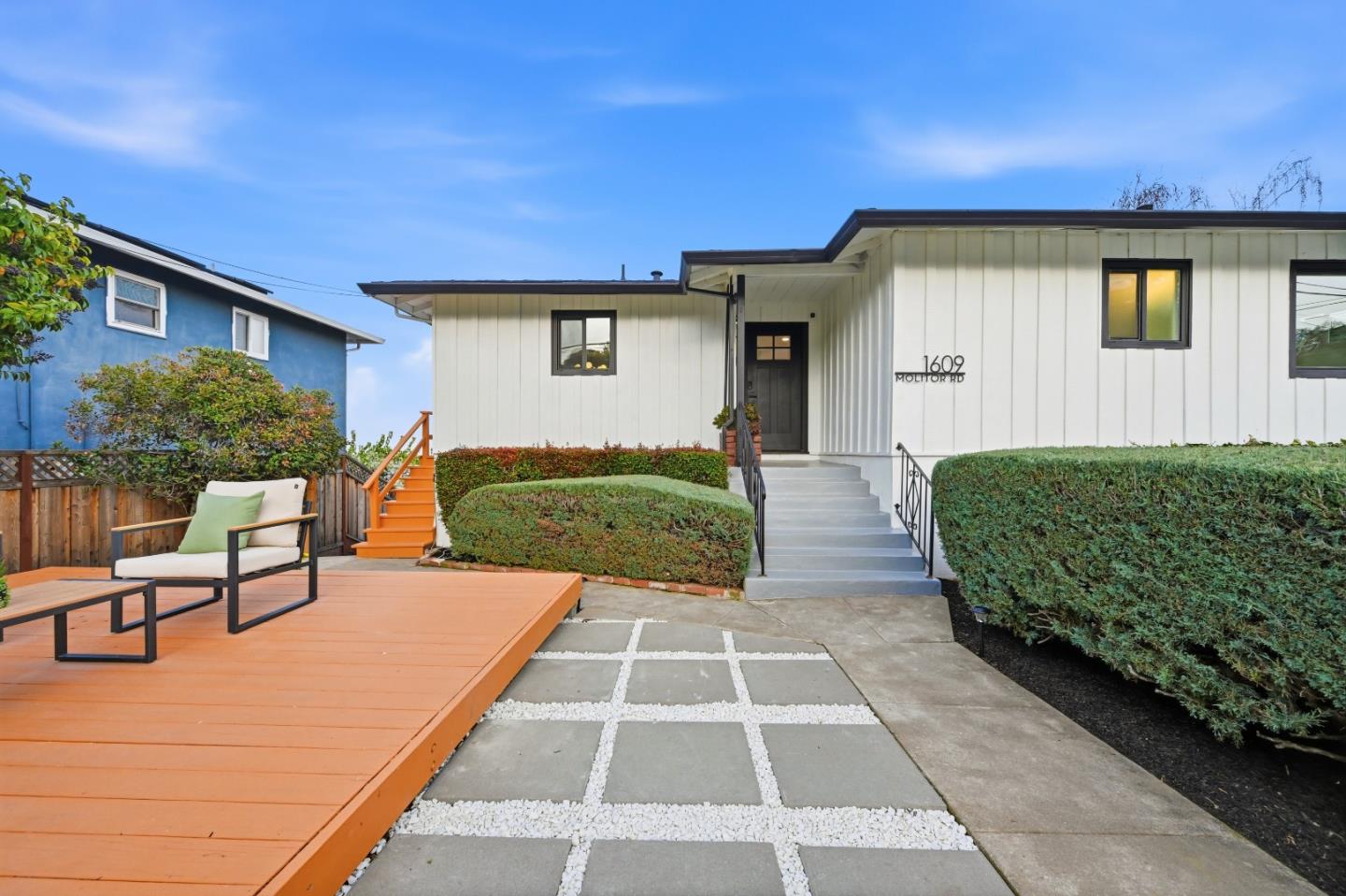 Detail Gallery Image 111 of 162 For 1609 Molitor Rd, Belmont,  CA 94002 - 4 Beds | 3 Baths