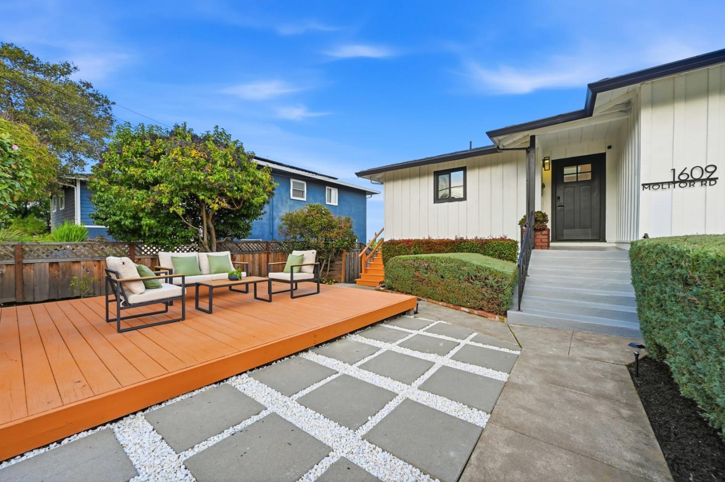 Detail Gallery Image 112 of 162 For 1609 Molitor Rd, Belmont,  CA 94002 - 4 Beds | 3 Baths