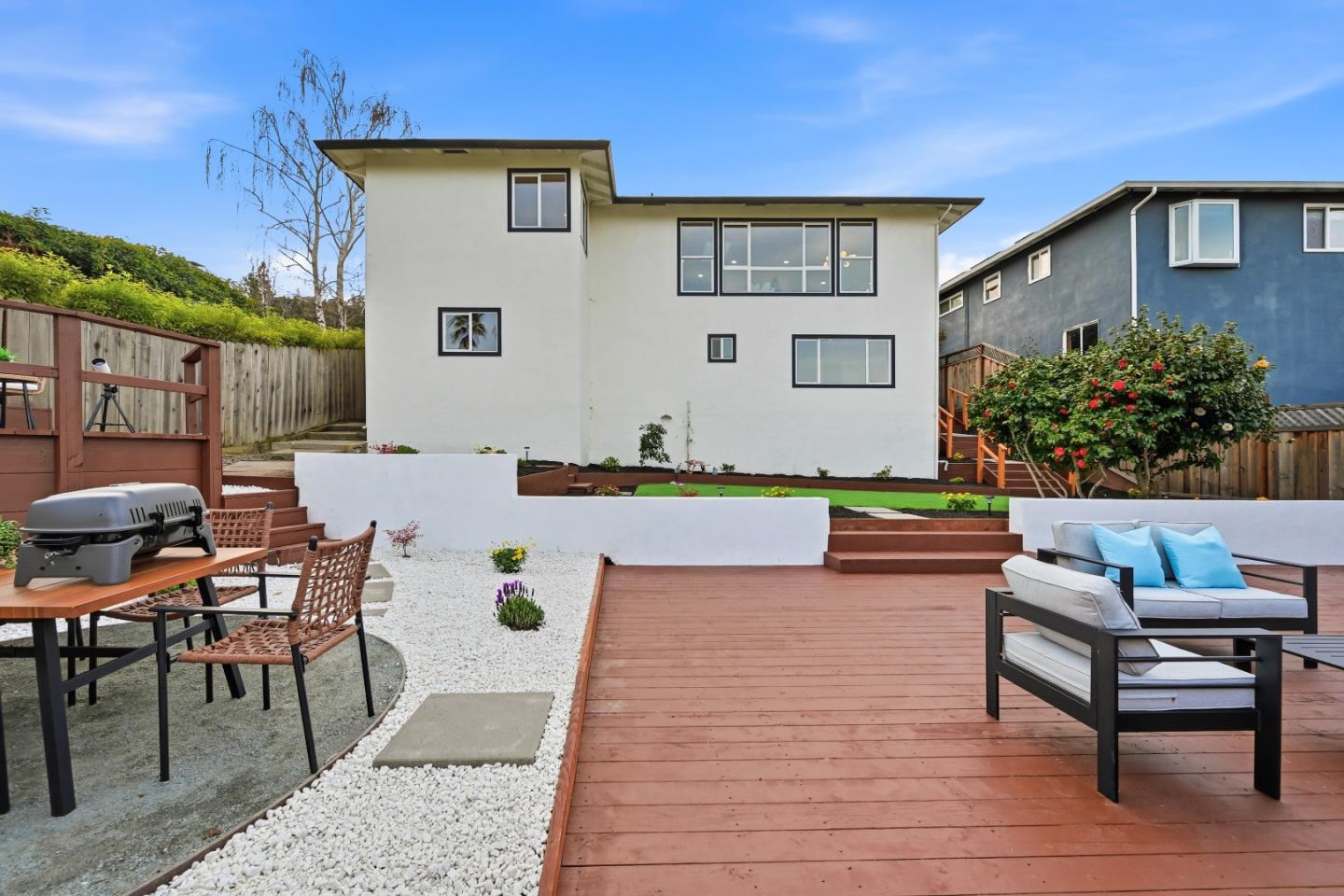 Detail Gallery Image 121 of 162 For 1609 Molitor Rd, Belmont,  CA 94002 - 4 Beds | 3 Baths