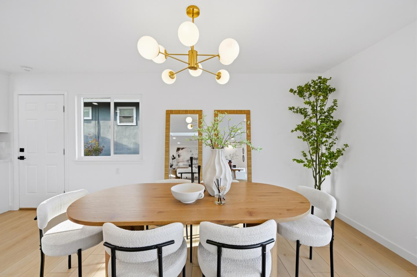 Detail Gallery Image 27 of 162 For 1609 Molitor Rd, Belmont,  CA 94002 - 4 Beds | 3 Baths