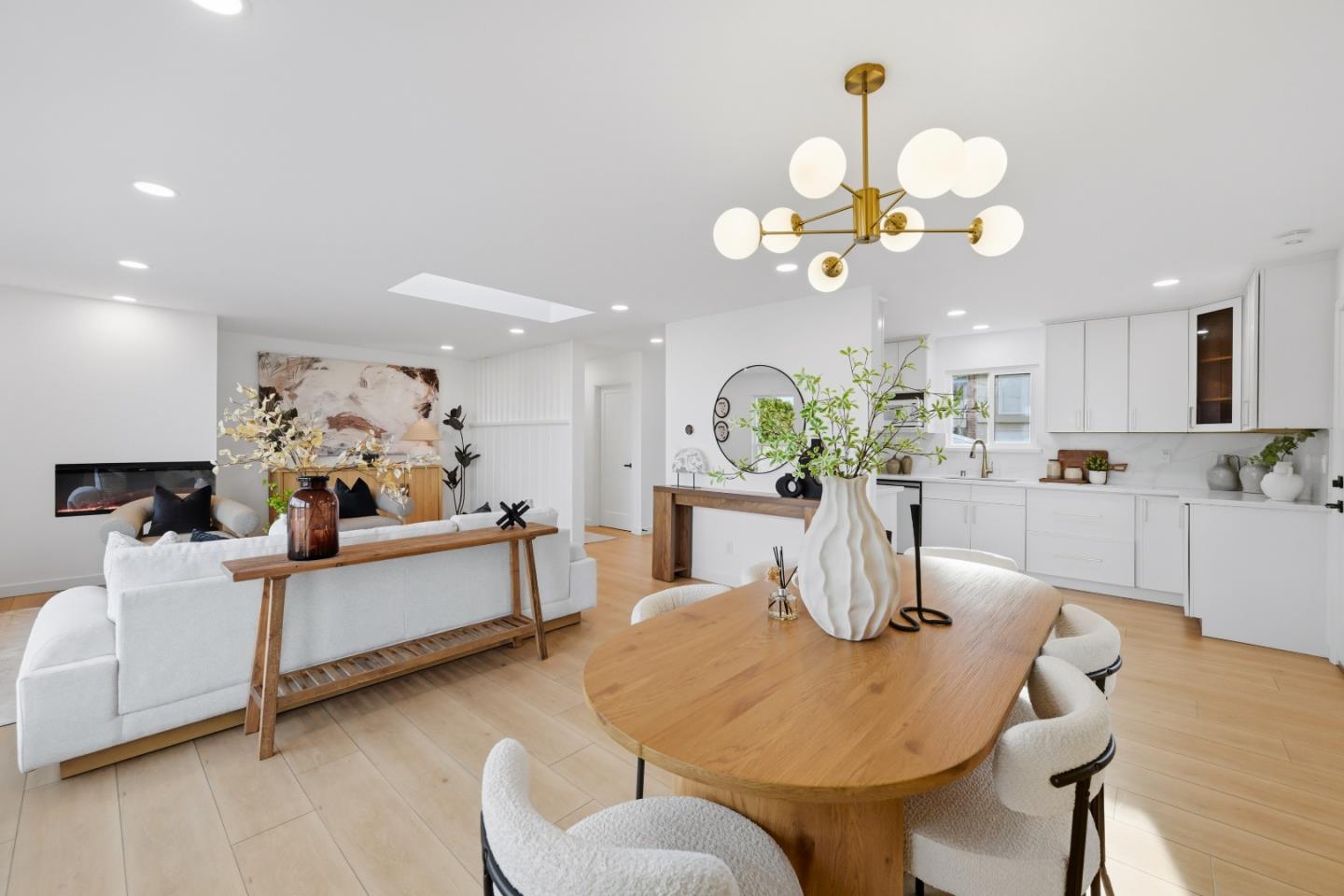 Detail Gallery Image 31 of 162 For 1609 Molitor Rd, Belmont,  CA 94002 - 4 Beds | 3 Baths