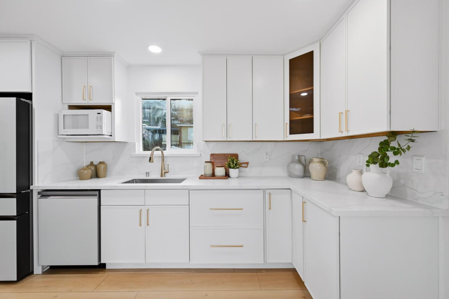 Detail Gallery Image 43 of 162 For 1609 Molitor Rd, Belmont,  CA 94002 - 4 Beds | 3 Baths