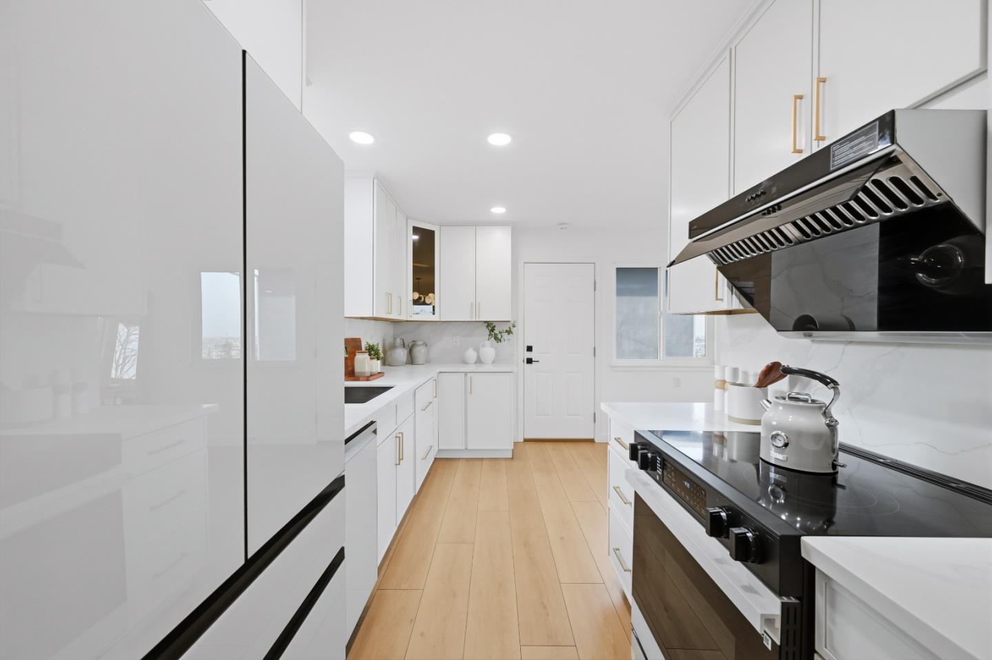 Detail Gallery Image 44 of 162 For 1609 Molitor Rd, Belmont,  CA 94002 - 4 Beds | 3 Baths