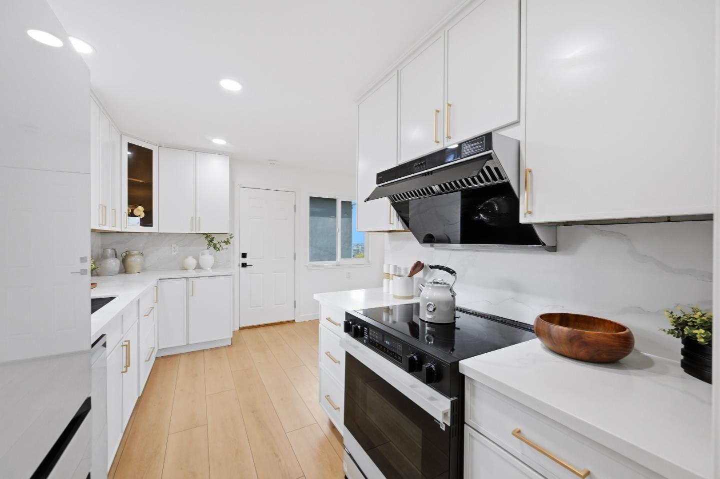 Detail Gallery Image 45 of 162 For 1609 Molitor Rd, Belmont,  CA 94002 - 4 Beds | 3 Baths