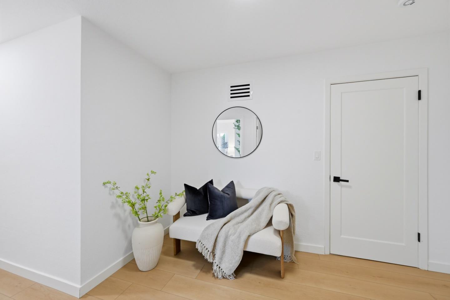 Detail Gallery Image 80 of 162 For 1609 Molitor Rd, Belmont,  CA 94002 - 4 Beds | 3 Baths