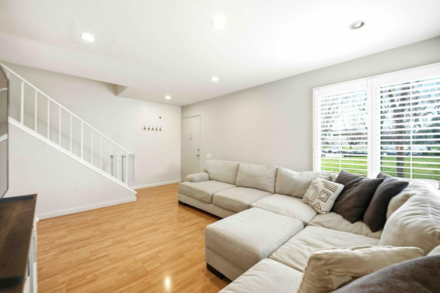 Photo #5: ML82032269 Listing: Photo #5