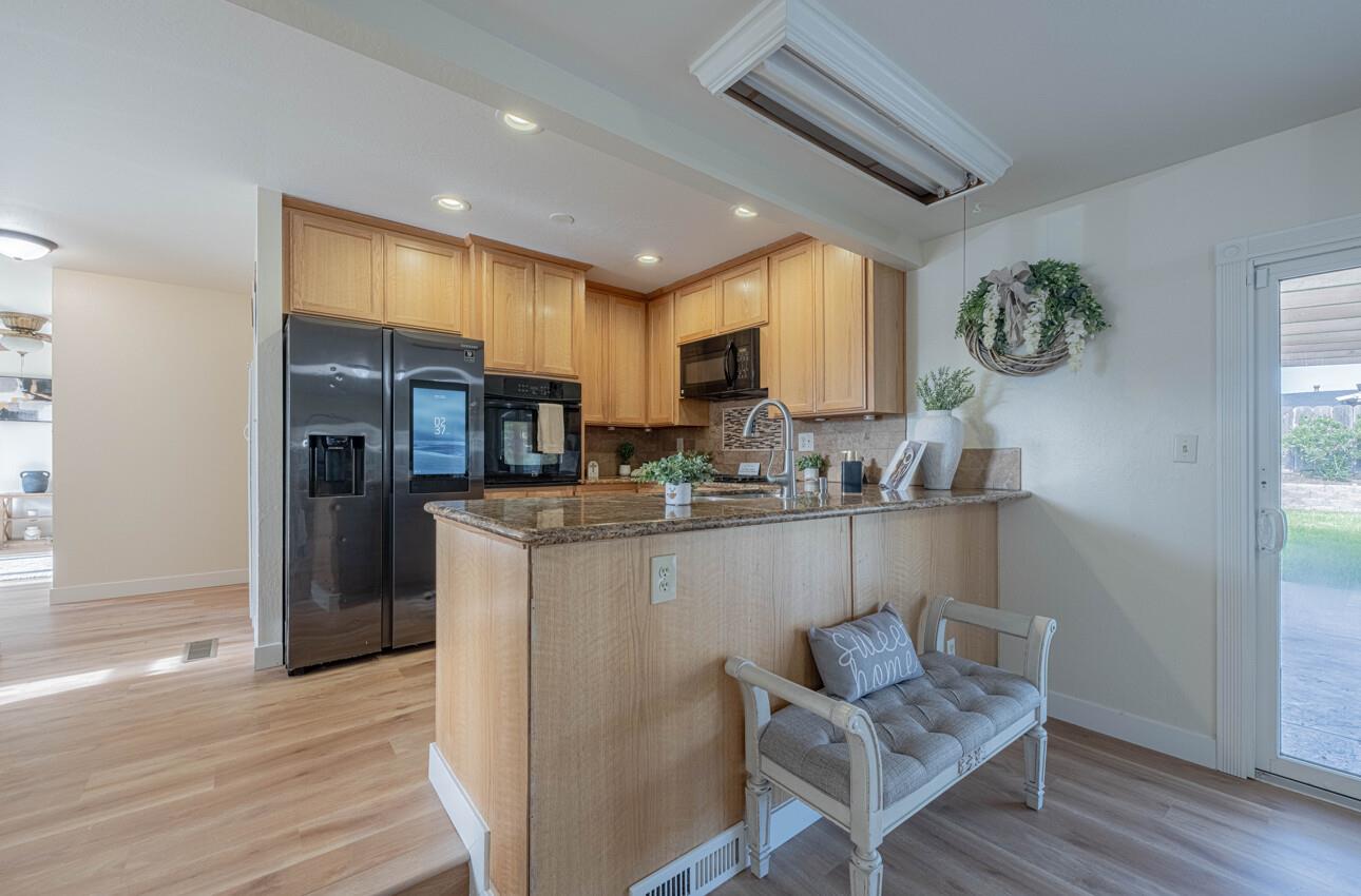 Detail Gallery Image 12 of 38 For 530 Inca Way, Salinas,  CA 93906 - 3 Beds | 2 Baths