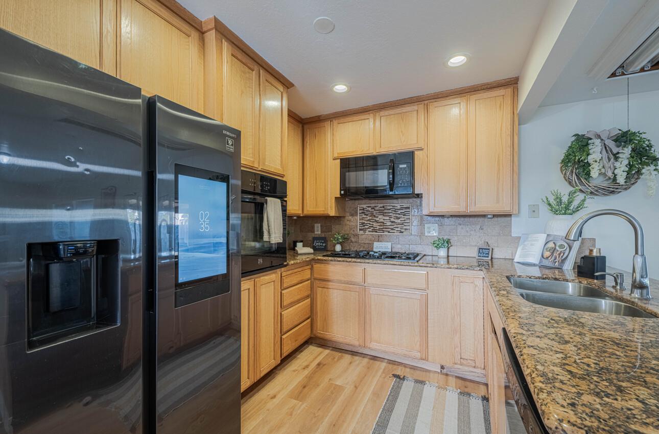 Detail Gallery Image 13 of 38 For 530 Inca Way, Salinas,  CA 93906 - 3 Beds | 2 Baths